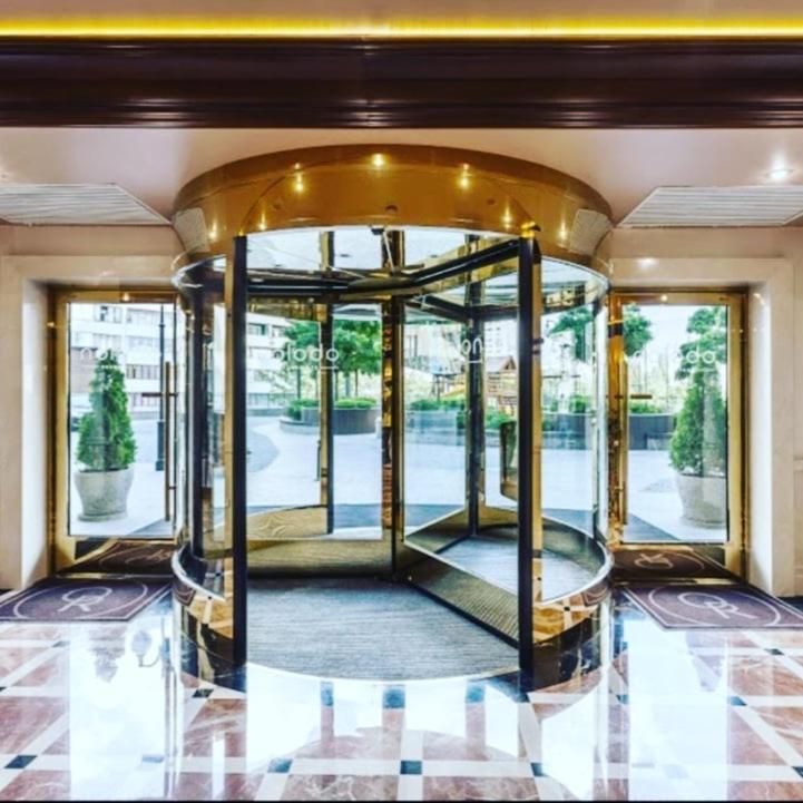 1 Room 60M2 Center Of Obolon Near River Side. With Terrace. 22 Floor Київ Екстер'єр фото